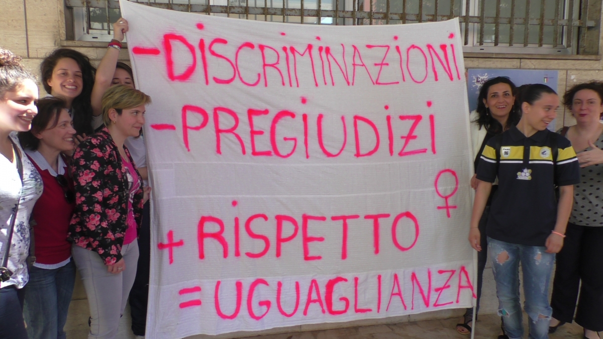 Il calcio femminile scende in piazza, anche Pescara aderisce alla